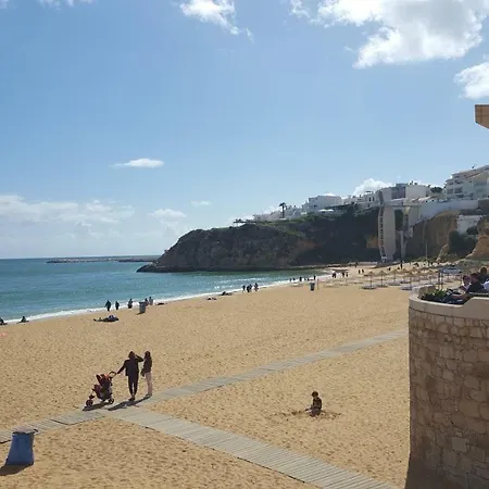 Plaza 305 아파트 *